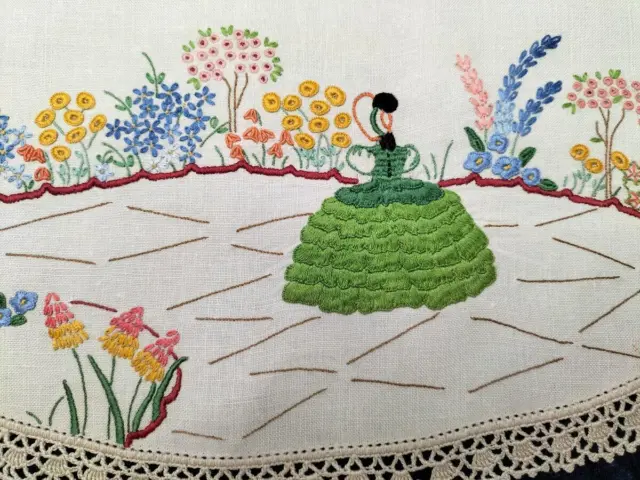 Stunning Green Crinoline Lady Cottage Garden Vintage Hand Embroidered Centre/mat