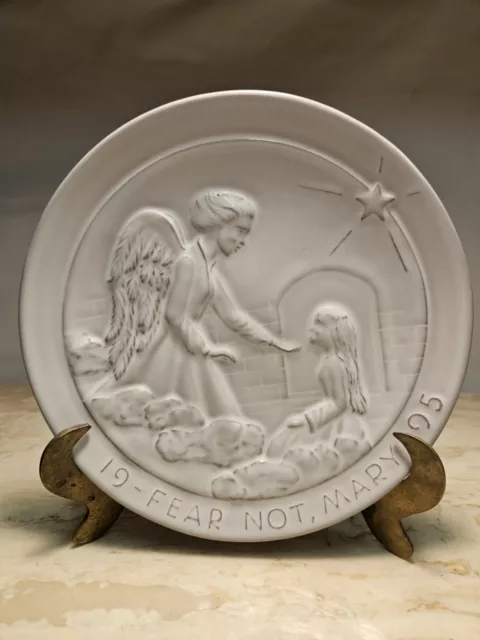 Frankoma Pottery Christmas Plate Collector's 1995 Angels "Fear Not Mary"