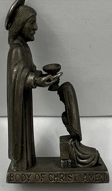 Sacro Cuore di Gesù con aureola su croce in rovere