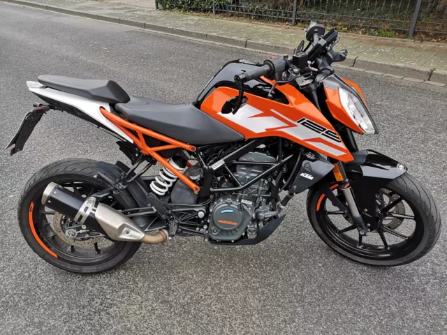 KTM Duke 125