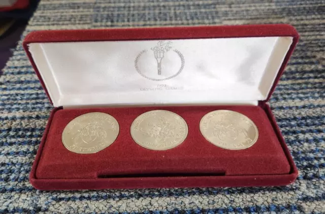 Turks and Caicos 5 Crowns 1992 Olympics Uncirculated 3 Coin Lot w Original Box