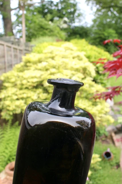 ANTIQUE c1800s PIGS SNOUT TAPERED BLACK GLASS NETHERLANDS DUTCH CASE GIN BOTTLE