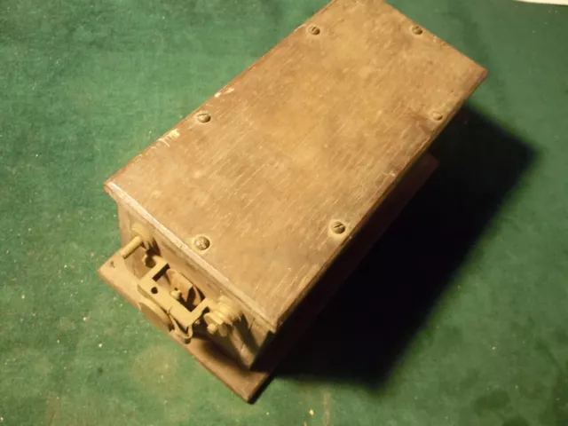 Antique  Vibrating Buzz Coil in Oak Box ~ GO53