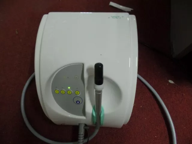 Lampe  Flipo Lokki à polymérisation et blanchiment dentaire neuve 220 volts
