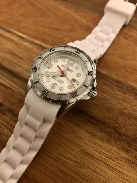 Montre inversée beuchat 2025