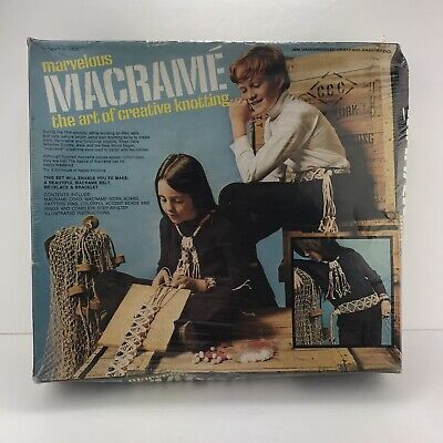 1971 Walco Marvelous Macrame Craft Kit Cinturón de Cuentas, Collar, Pulsera Caja Dañada