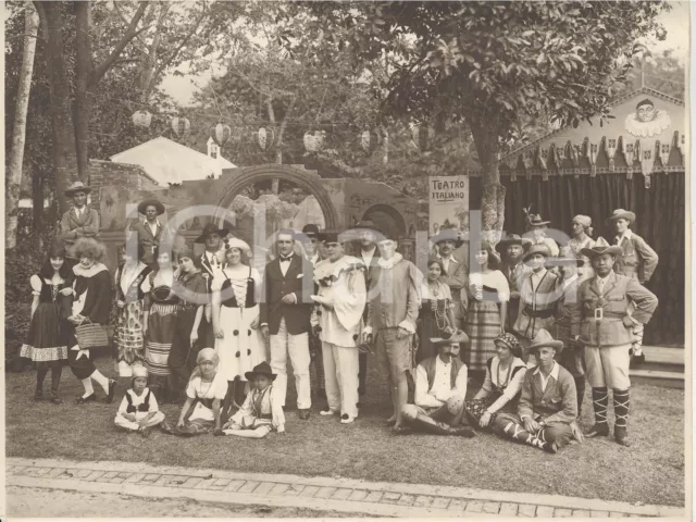 1920 ca BANGKOK - TEATRO ITALIANO - Compagnia in costume *Foto RARA 28x23 (1)