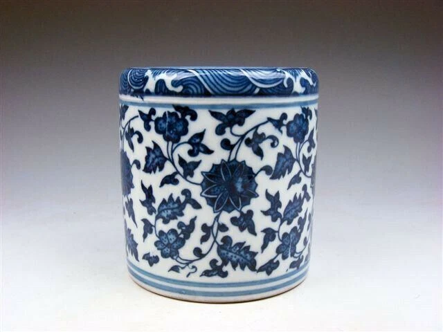 Blue&White Glazed Porcelain Floral Patterns Painted Brush Holder Pot #01112301