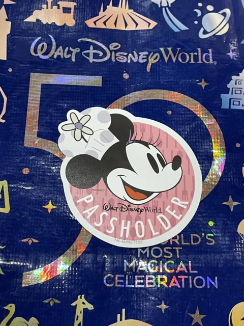 Disney World Annual Passholder 2019 Food & Wine Chef Minnie Magnet Rare!