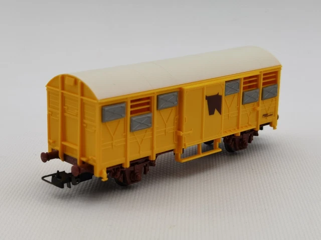 Fourgon SNCF FINDUS HO Hornby 7131 - Échelle HO - Excellent État