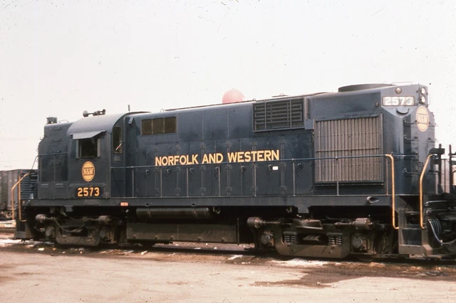 Duplicate  Train Slide Norfolk Western RS-11 #2573 Chicago Illinois