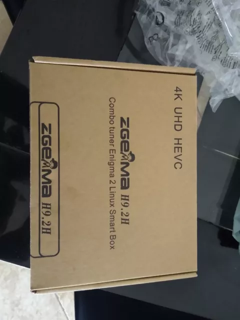 Decoder ZGemma H9 H9.2H  Linux E2  4K Combo  Tuner Smartbox