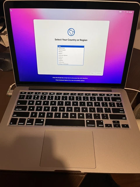 MacBook Pro 13 2015 i5 8GB 512GB