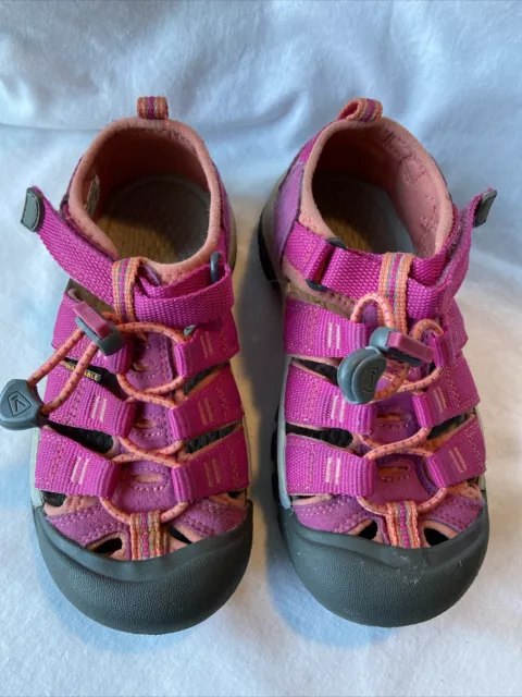 KEEN Big Kids' Newport H2 Very Berry Fusion Coral Sandal size 13