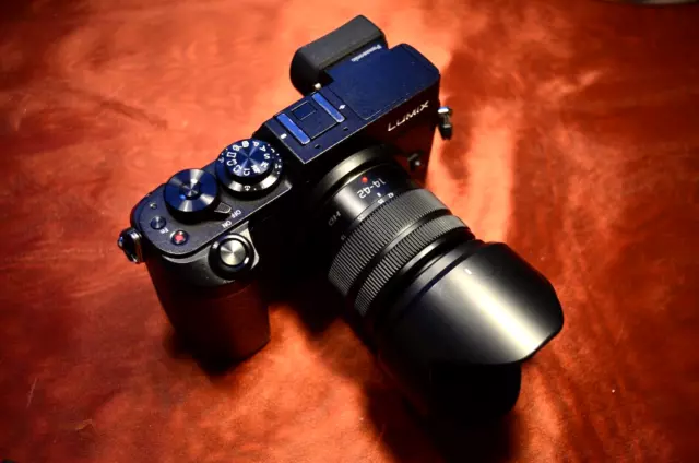 Panasonic Lumix DMC-GX8 20,3MP Digitalkamera mit G-Vario 1:3,5-5,6/14-42 ASPH