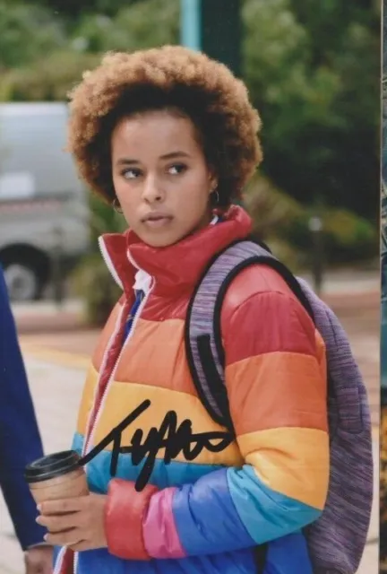 Tylan Grant  **HAND SIGNED**  6x4 photo  ~  Hollyoaks ~  AUTOGRAPHED