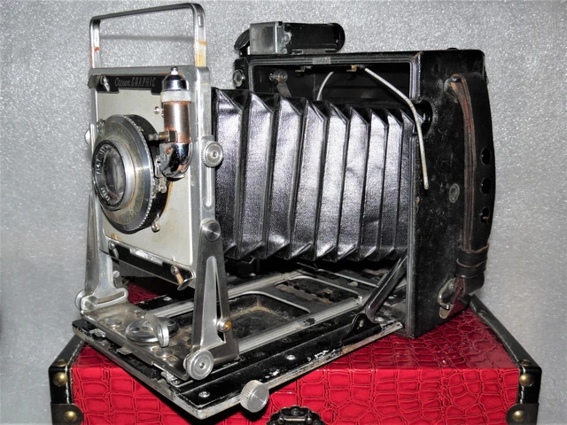 Kalart Synchronized Range Finder and Graflex body  & Extra       "AS-IS"