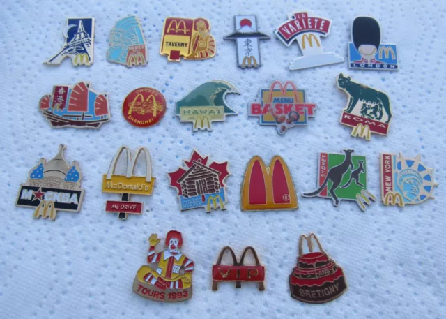 Lot De 20 Pin's Mac Donald