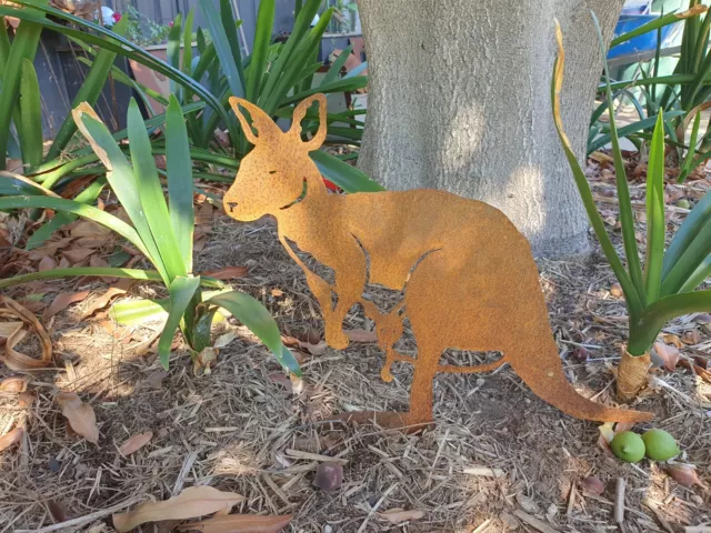 Kangaroo - Australian Made Rusted Metal Garden Art