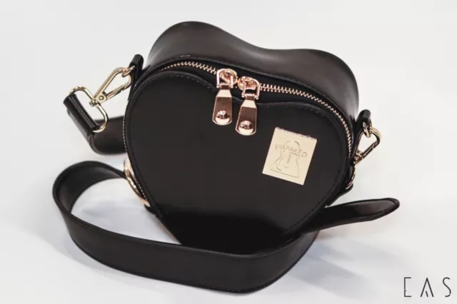 New Leather crossbody heart-shaped purse