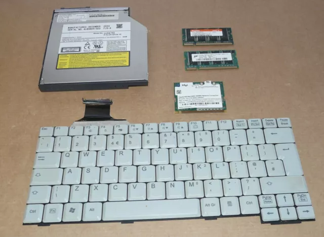 Clavier Qwerty Anglais + Dvd Panasonic Ujda750 + Ram + Carte Modem Pc  Fujitsu S