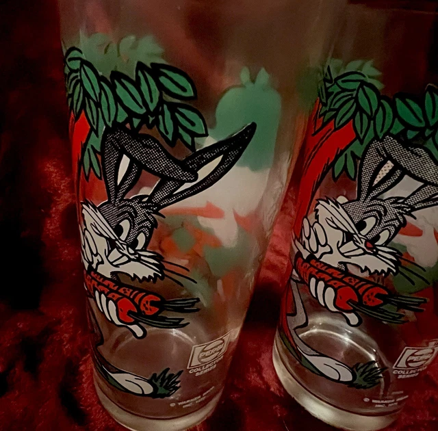 Elmer Fudd Bugs Bunny RARE MISPRINT ERROR GLASS SHOTGUN No Red Color Pepsi Glass