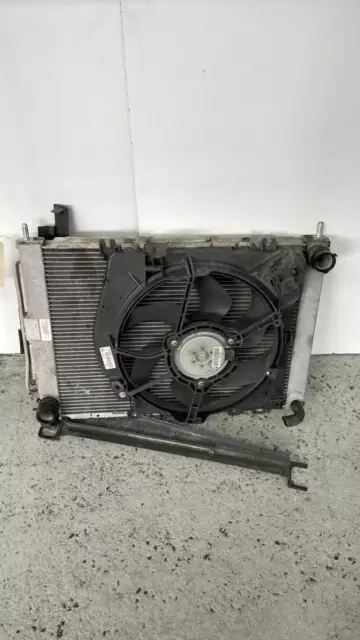 Ventilateur RENAULT CLIO 3 7701068310