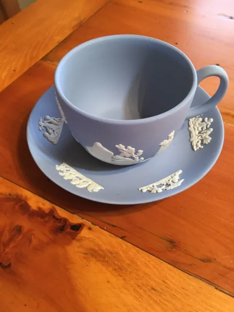 Juego de taza de té y platillo de jaspe de madera de Wedg Querubín Sacrificio azul/blanco
