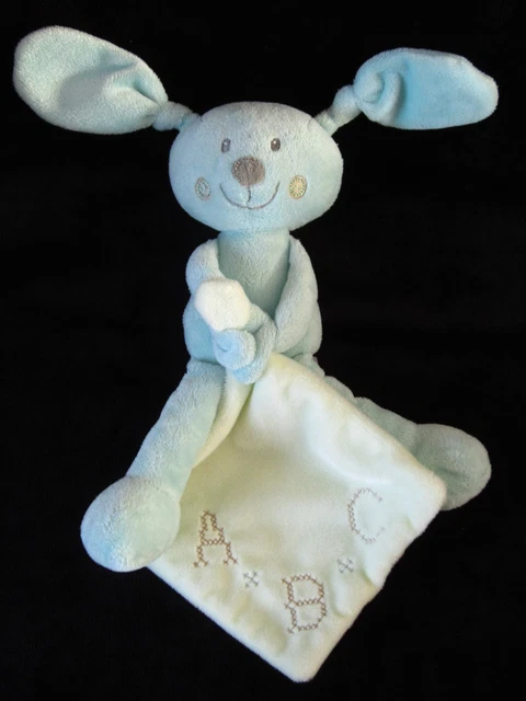 Doudou Lapin Chien bleu avec mouchoir blanc écru ABC Pommette 23 cm Intermarché