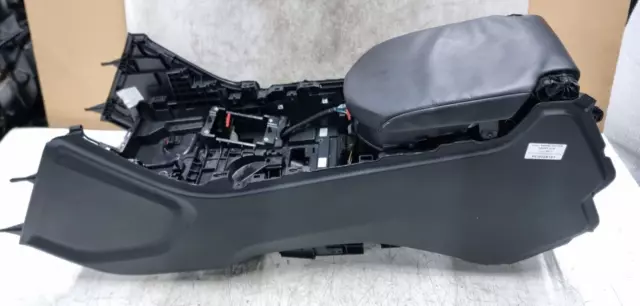 Range Rover Sport L494 Svr 2014-2018 Centre Console With Arm Rest & Fridge