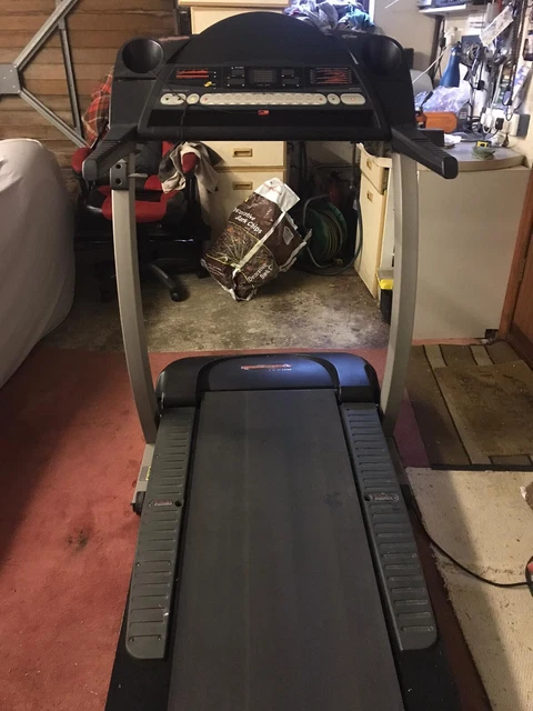 Proform 14.5 store qm treadmill