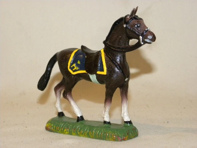 FIGURINE COMPOSITION DURSO COWBOY DEBOUT QUI COURT AVEC FUSIL CHIALU ELASTOLIN | eBay