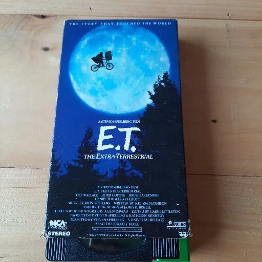E.T. THE EXTRA-TERRESTRIAL VHS Video Cassette 1988 Rare Green Tape