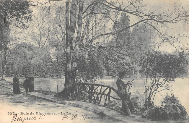 CPA 75 PARIS XIIe BOIS DE VINCENNES LE LAC