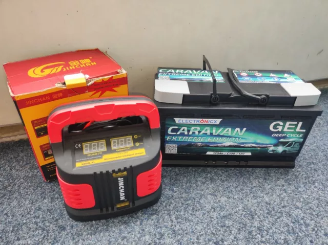 Caravan Extreme Edition Gel Batterie, 120 Ah mit Ladegerät,