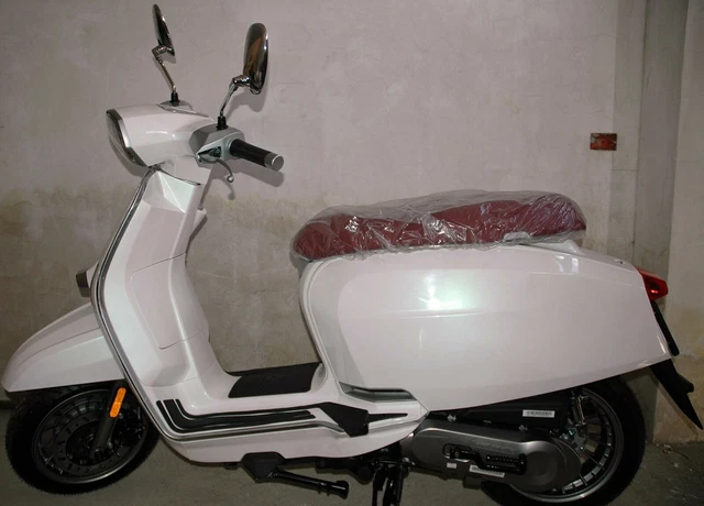 Scooter - Lambretta V 50 Special Flex - Colore: BIANCO - NUOVA