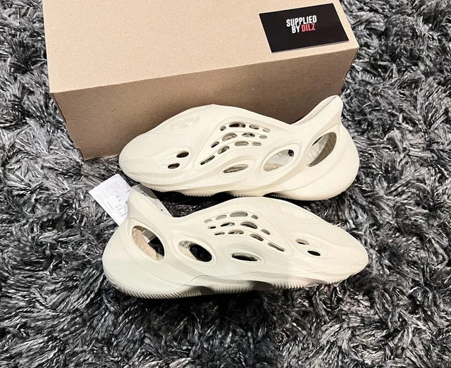 ADIDAS YEEZY YZY Foam Runner RNNR Sand UK6 US6 BRAND NEW BOXED