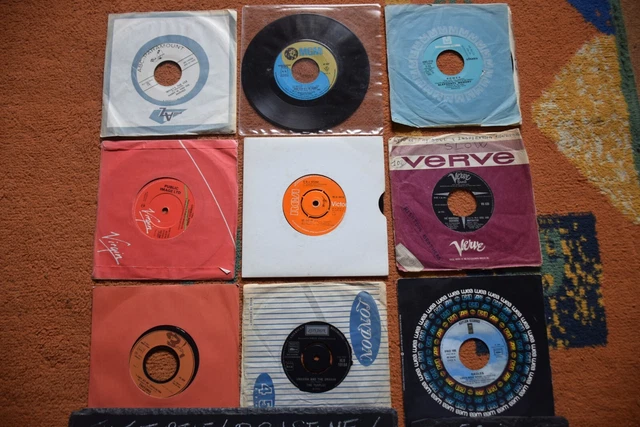 LOT DE 36 DISQUES 45T années 60/70/80..FAT DOMINO/BOX TOP/TAYLOR.. en bon ETAT/