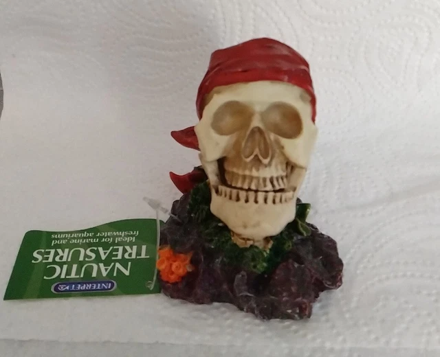 Air Action Pirate skull fish tank aquarium Decoration  New