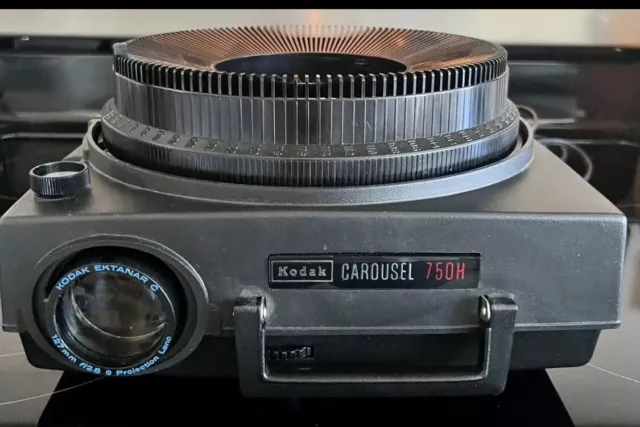 Kodak Carousel 750H Slide Projector. Restored And Cleaned - No Remote- Tested