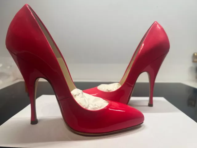 NWT Brian Atwood heels, IT 35