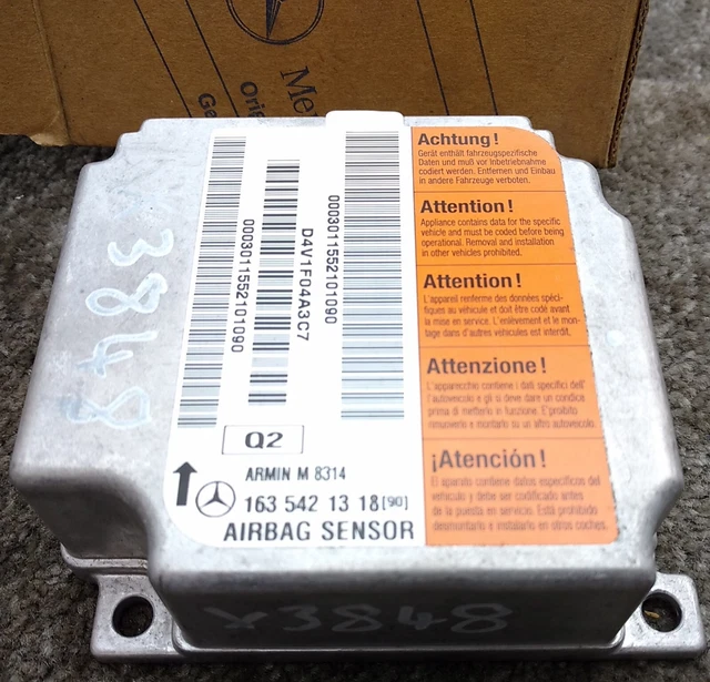 NEW GENUINE MERCEDES Airbag Sensor Control Unit ECU 1635421318 W163 ML