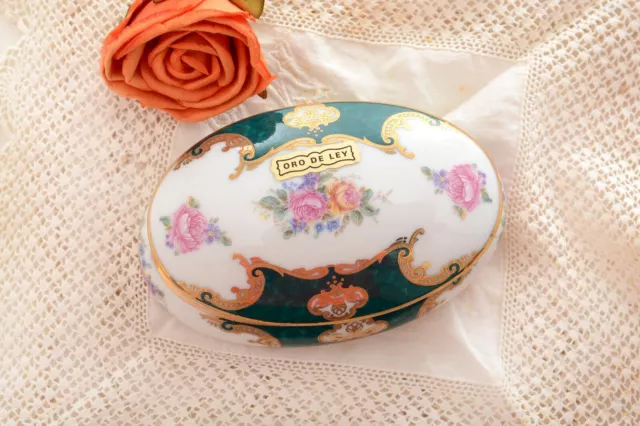 Caja de porcelana ovalada vintage con flores y oro