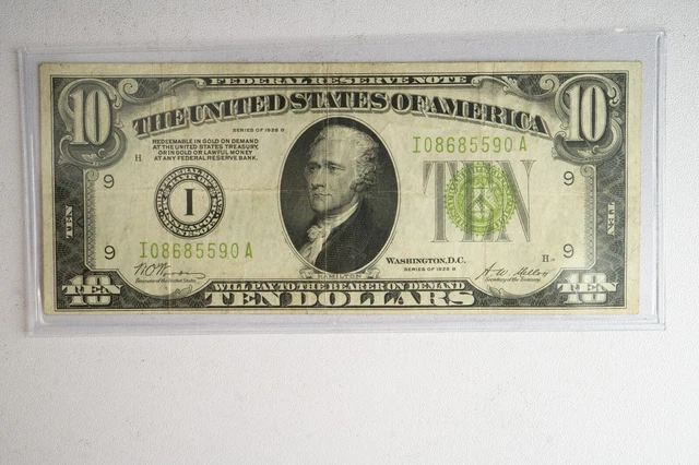 Rare 1928-B $10 Note - Fed. Rsv. of Minneapolis, MN Excellent Condition Creased