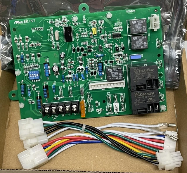 White-Rodgers 50A65-476-08 Furnace Control Board D341396P05