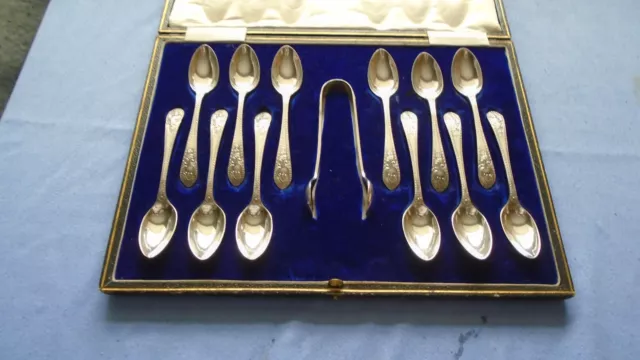 Vintage Cutlery Cased Set  Silver Plated Teaspoons Spoons & Sugar Tongs  Ie & S