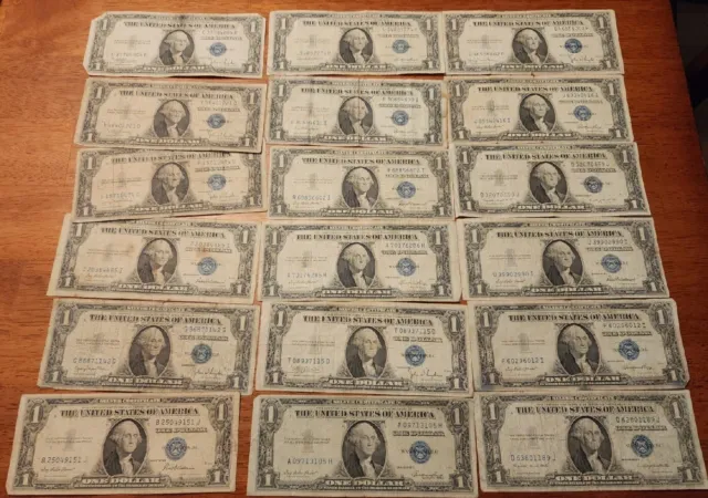 LOT 18 1935 Silver Certificate $1 Blue Seal US Paper Money Collection