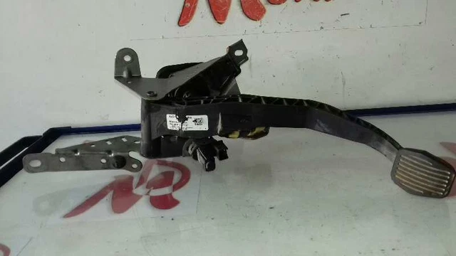 Ressort De Pédale D'embrayage Pour Ford C-Max, Focus, Kuga, Transit Connect - Référence 1736221 - Compatible Modèles 2010 Et Plus