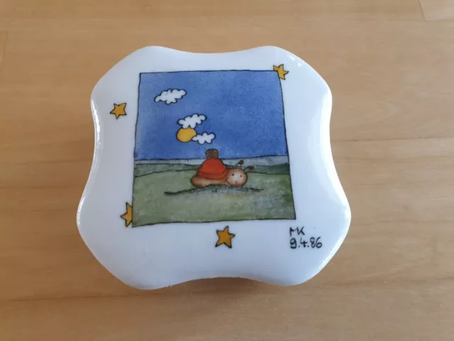 Porzellandose Schmuckdose Zierdose handgemalt Monika Kämmerle / Schnecke