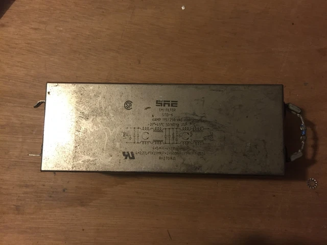 SAE, STD-6, EMI Filtro, 6 Ampere 115/250 VAC
